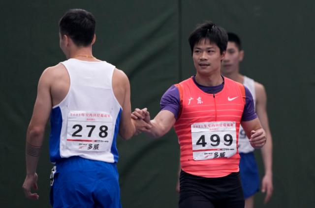 苏炳添“放水”跑出10秒05 飞人归来奥运年有作为