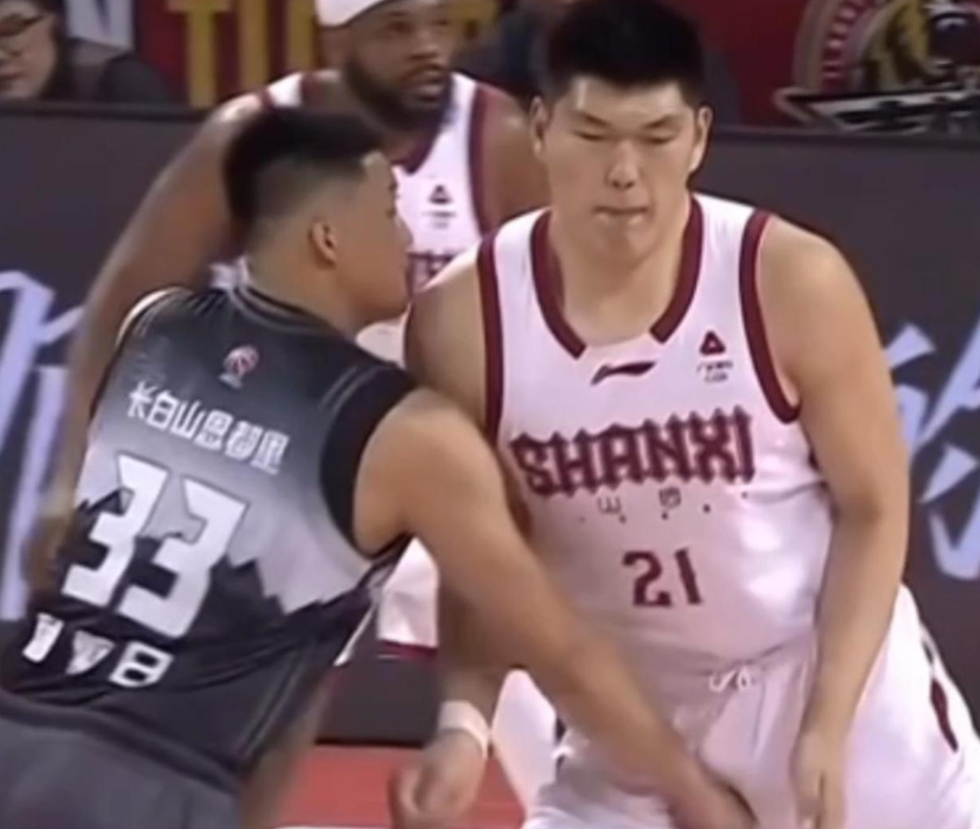 开云体育-停赛2场罚款10万!曾繁日生涯第二次因掏裆被重罚,但比上次轻!